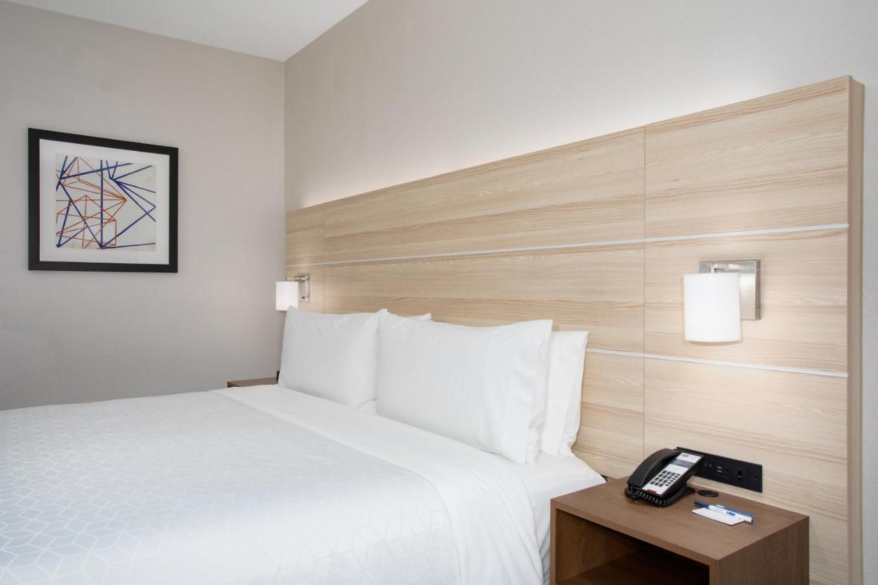 Holiday Inn Express & Suites Phoenix Glendale Dist By Ihg Luaran gambar