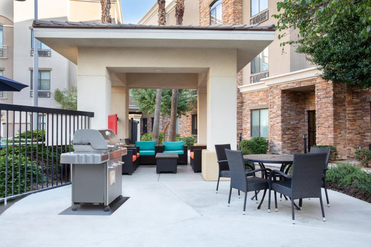 Holiday Inn Express & Suites Phoenix Glendale Dist By Ihg Luaran gambar